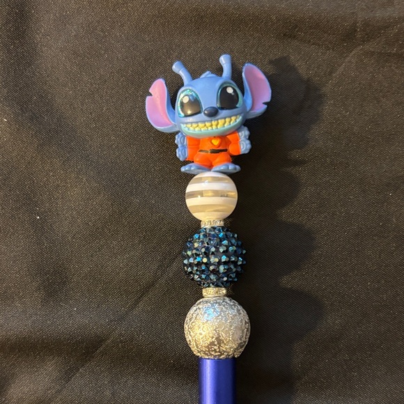 Handmade Disney Doorable Stitch Pen - Picture 2 of 5